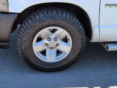 Used 2003 Dodge Ram 1500 Truck SLT image 23