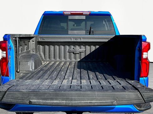 Used 2025 Chevrolet Silverado 1500 RST w/ Convenience Package II AWD/4WD image 7