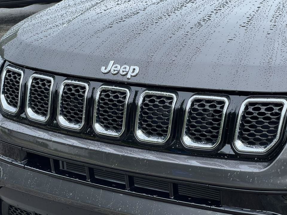 Used 2023 Jeep Compass Limited AWD/4WD image 34