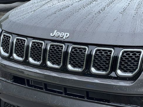 Used 2023 Jeep Compass Limited AWD/4WD image 34