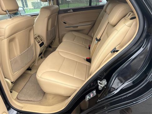 Used 2011 Mercedes-Benz ML 350 4MATIC image 11