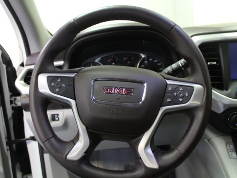 Used 2017 GMC Acadia SLT image 8