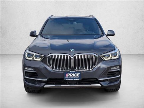 Used 2019 BMW X5 xDrive40i w/ Executive Package image 2