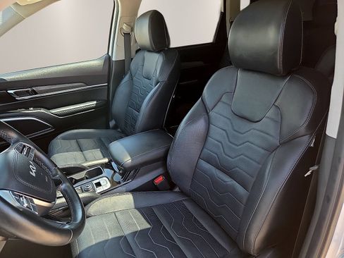Used 2022 Kia Telluride SX w/ SX Prestige Package AWD/4WD image 14