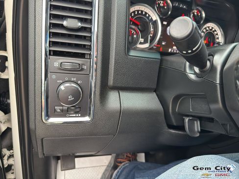 Used 2018 RAM 2500 Laramie image 29