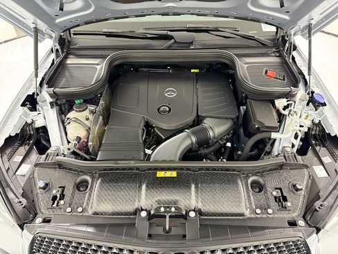 Used 2025 Mercedes-Benz GLE 450e 4MATIC image 30