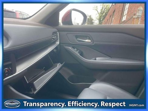 Used 2023 Nissan Rogue SV w/ SV Premium B Package AWD/4WD image 34