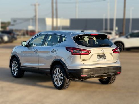 Used 2022 Nissan Rogue Sport S FWD image 7