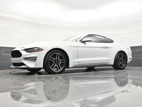 Used 2022 Ford Mustang Premium RWD image 20