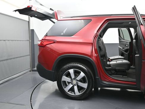 Certified 2019 Chevrolet Traverse LT w/ LT Premium Package AWD/4WD image 10