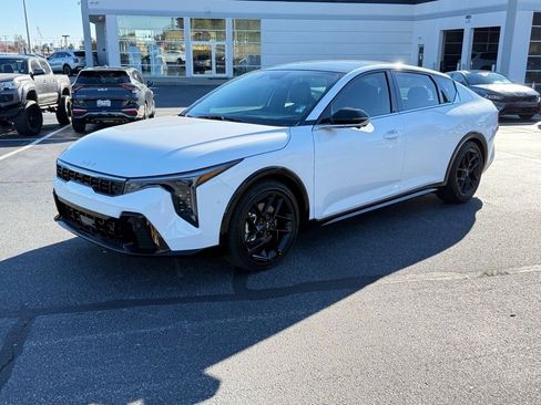 New 2025 Kia K4 GT-Line Turbo image 7
