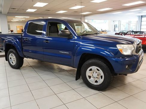 Used 2015 Toyota Tacoma 4x4 Double Cab w/ SR5 Package image 13
