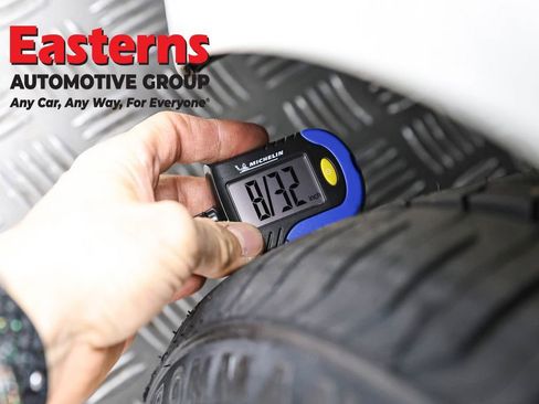 Used 2023 Tesla Model 3 Standard Range image 21