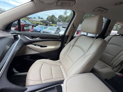 Used 2019 Buick Enclave Premium w/ Experience Buick Package FWD image 30