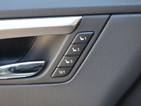 Used 2022 Lexus RX 350L Luxury w/ Accessory Package (Z1) FWD image 13