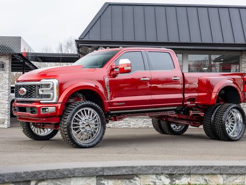 Used 2025 Ford F450 Platinum w/ Platinum Plus Package image 27