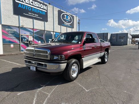 Used 2001 Dodge Ram 2500 Truck SLT image 1