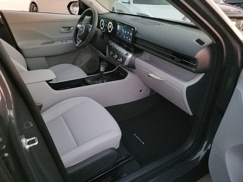 Used 2026 Hyundai Kona SE FWD image 35
