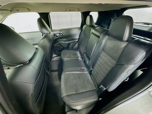 Used 2024 Mitsubishi Outlander SE AWD/4WD image 27