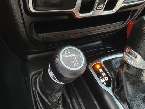 Used 2021 Jeep Gladiator Sport AWD/4WD image 37