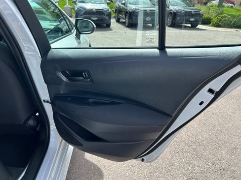 Used 2025 Toyota Corolla LE FWD image 14
