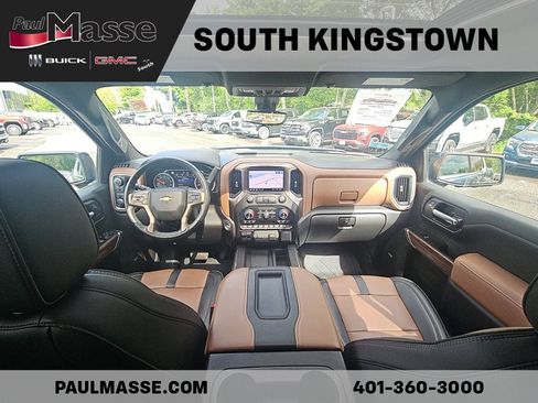 Used 2021 Chevrolet Silverado 1500 High Country w/ Technology Package AWD/4WD image 17