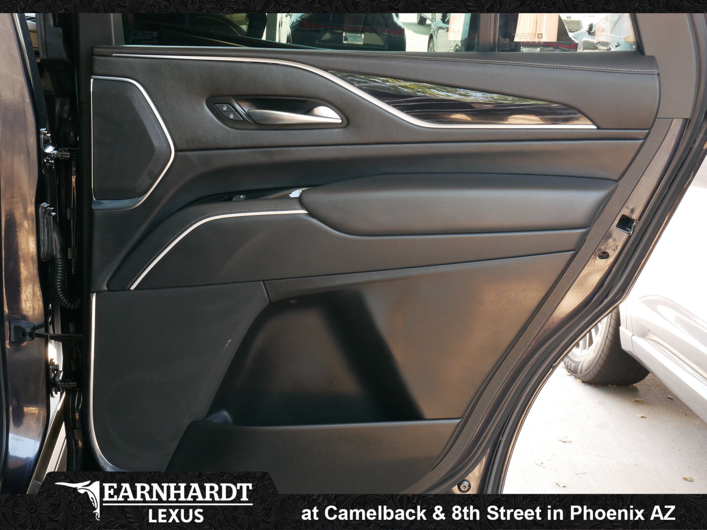 Used 2022 Cadillac Escalade Sport AWD/4WD image 18