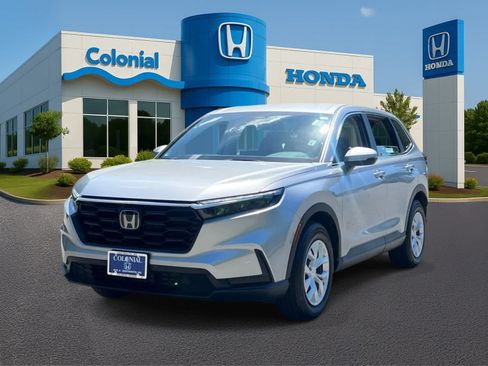 Used 2024 Honda CR-V LX image 2