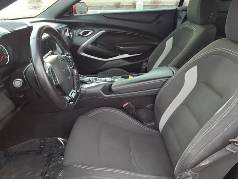 Used 2019 Chevrolet Camaro LT image 24