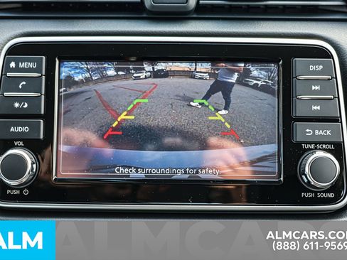 Used 2025 Nissan Versa S w/ Trunk Package image 30