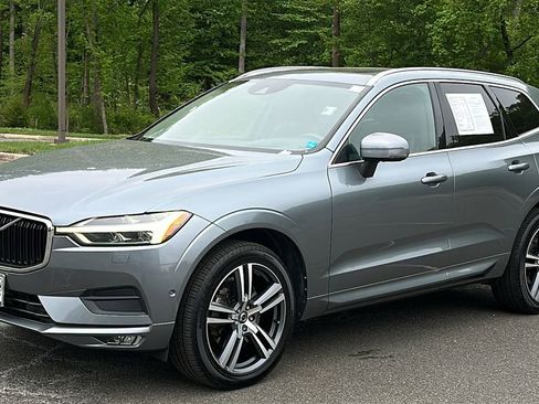 Used 2018 Volvo XC60 T6 Momentum AWD/4WD image 2