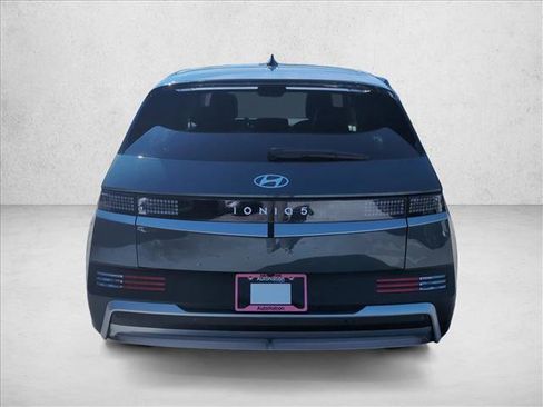 New 2026 Hyundai Ioniq 5 SEL image 8