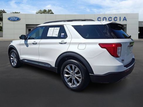 Certified 2023 Ford Explorer XLT w/ Equipment Group 202A AWD/4WD image 5