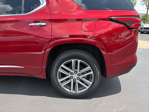 Used 2023 Chevrolet Traverse High Country AWD/4WD image 9