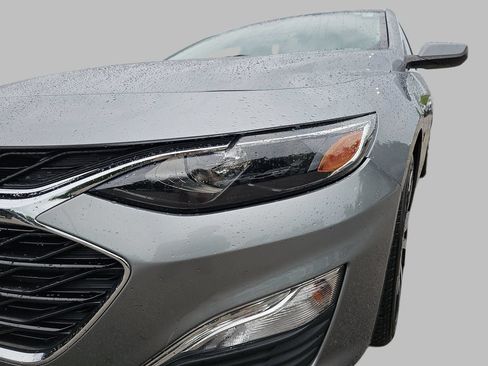 Used 2023 Chevrolet Malibu RS FWD image 33