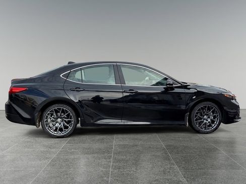 Used 2025 Toyota Camry XSE image 6