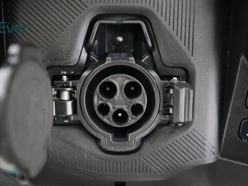 Used 2026 Nissan Leaf Platinum+ w/ Floor Mat Package (Platinum+) FWD image 26