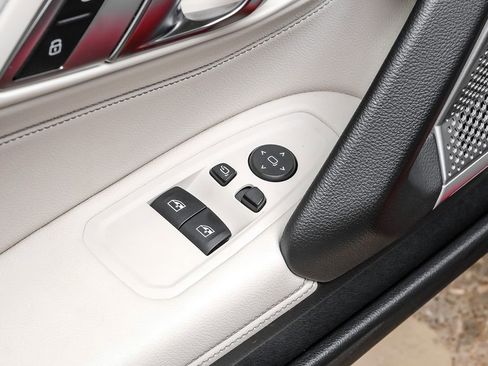 Used 2019 BMW Z4 sDrive30i w/ M Sport Package image 34