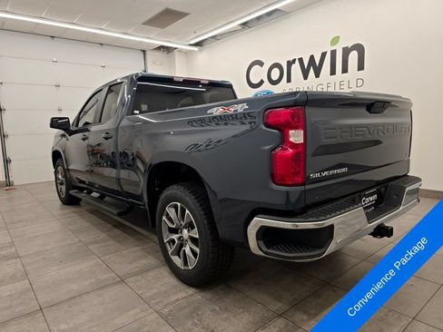 Used 2022 Chevrolet Silverado 1500 LT AWD/4WD image 3