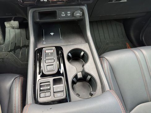 Used 2024 Honda Pilot TrailSport image 21