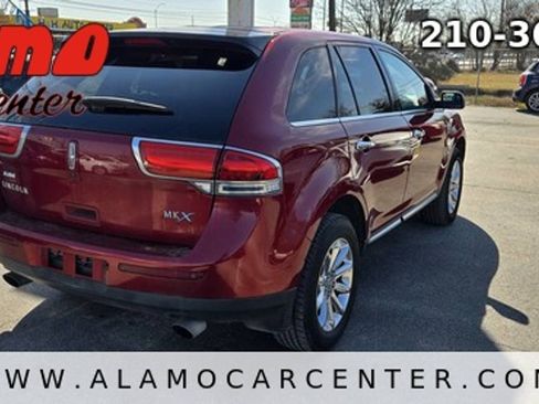 Used 2013 Lincoln MKX FWD image 5
