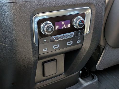Used 2024 GMC Yukon XL Denali Ultimate AWD/4WD image 20