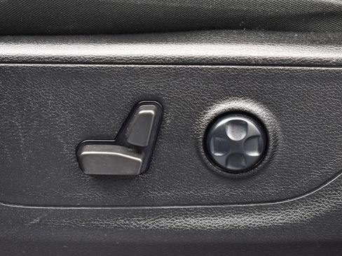 Used 2021 RAM 1500 Big Horn image 9