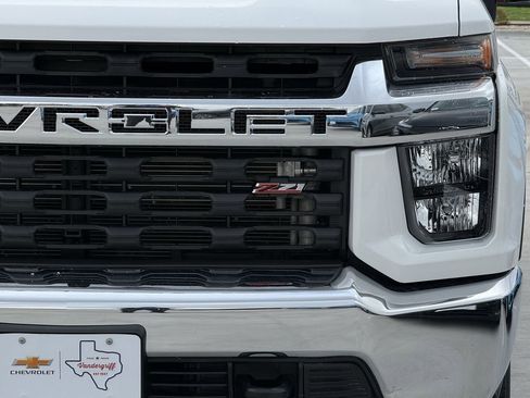 Certified 2023 Chevrolet Silverado 2500 LT image 8