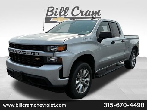 Used 2019 Chevrolet Silverado 1500 Custom w/ Custom Value Package AWD/4WD image 24