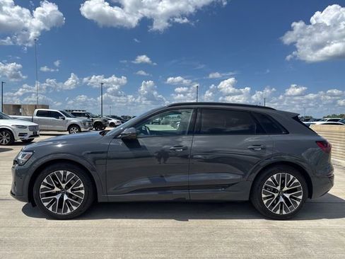 Used 2024 Audi Q8 e-tron Prestige w/ Prestige Package AWD/4WD image 6