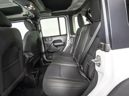 Used 2023 Jeep Wrangler Unlimited Sport AWD/4WD image 10