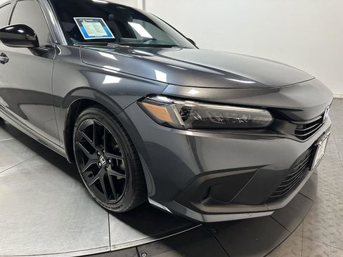 Certified 2024 Honda Civic Sport image 3