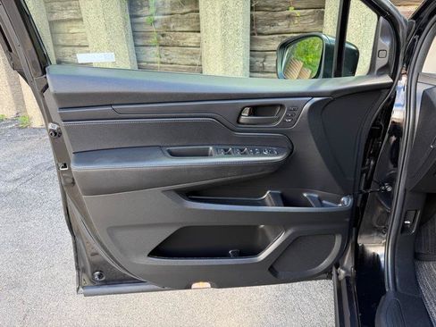 Used 2025 Honda Odyssey EX-L image 18