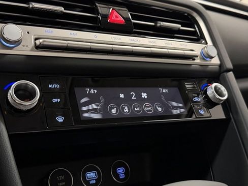 New 2026 Genesis G70 2.5T image 20